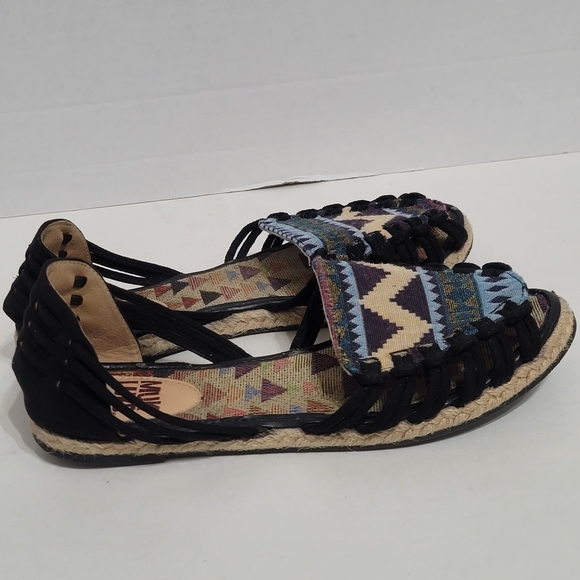 Muk Luks Black and Multicolor Sandals - Picture 4 of 9